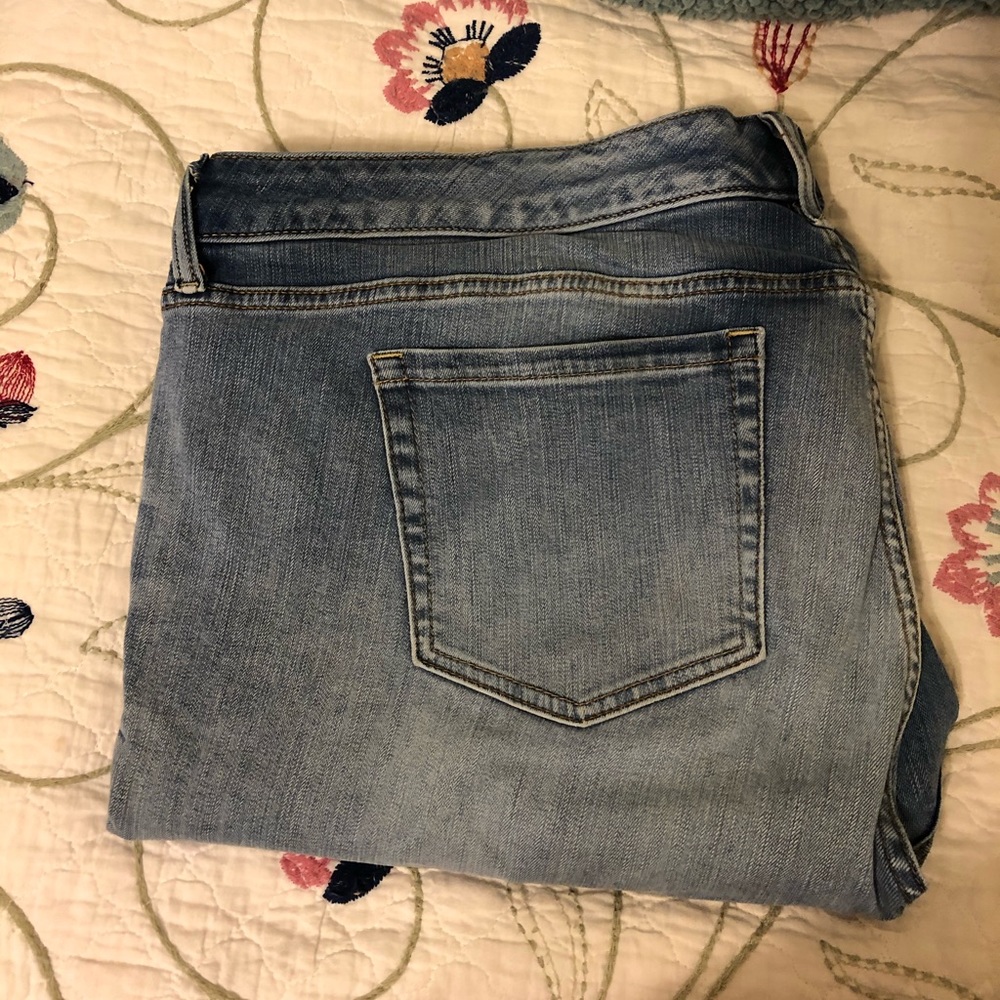 TORRID Light Wash Boyfriend Jean, size 22t